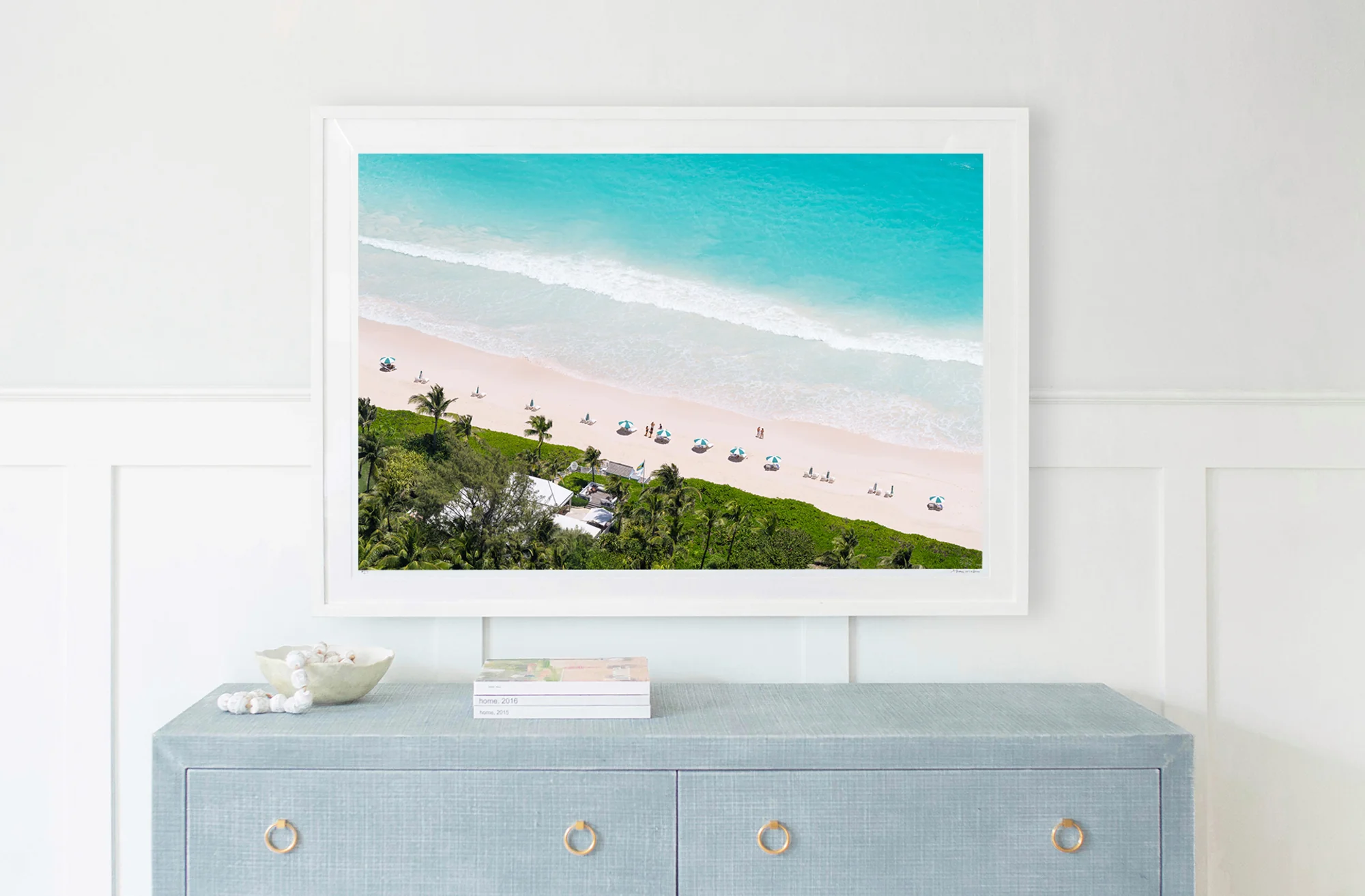 Beach Couple, The Dunmore Hotel, Harbour Island, Bahamas - Image 2