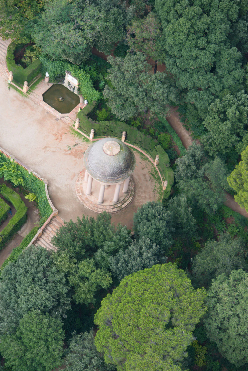 Parc del Laberint Triptych, Barcelona - Image 3