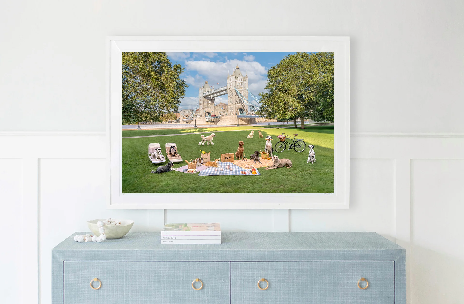 Tower Bridge Picnic, London - Image 2