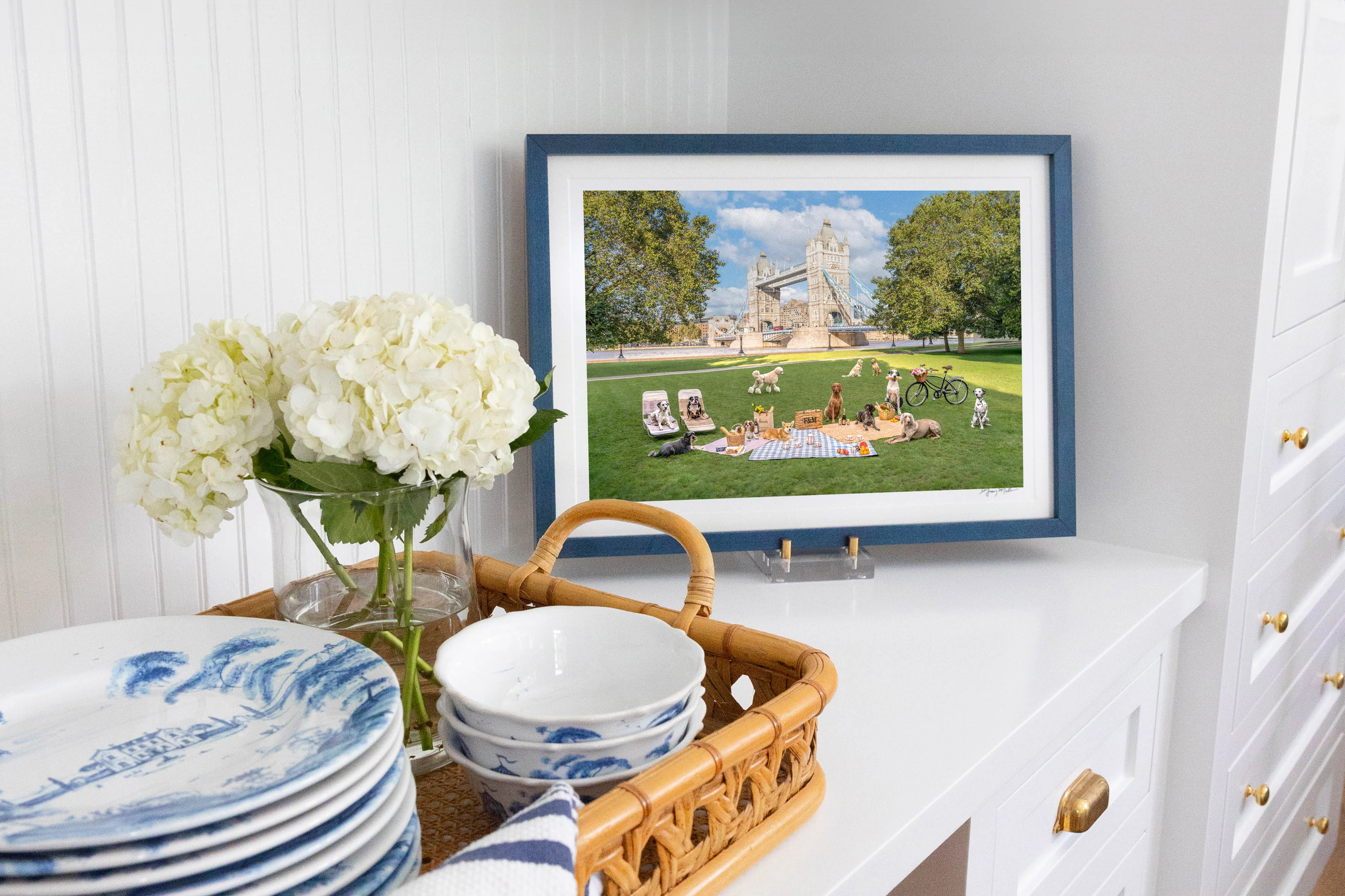 Tower Bridge Picnic, London - Image 5
